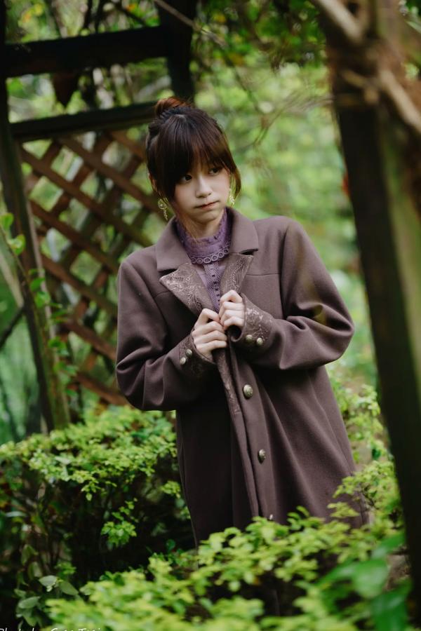   畊畊 - 花园清新私房写真，文艺森系户外人像，气质女神优雅穿搭 [142P]第19张图片