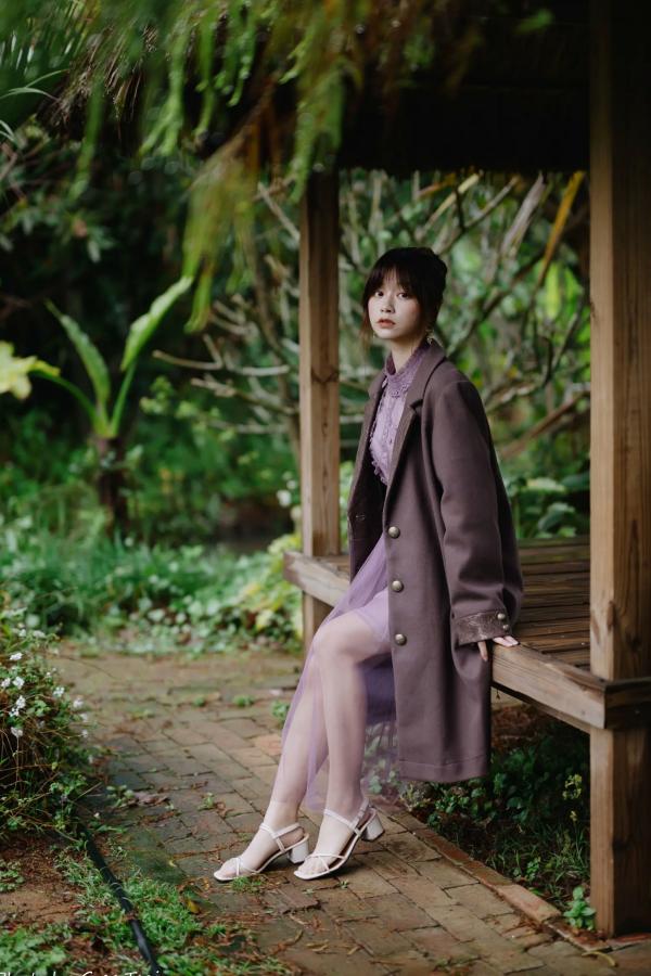    畊畊 - 花园清新私房写真，文艺森系户外人像，气质女神优雅穿搭 [142P]第37张图片