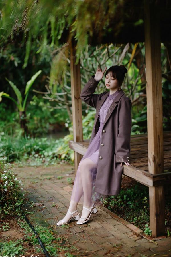    畊畊 - 花园清新私房写真，文艺森系户外人像，气质女神优雅穿搭 [142P]第38张图片