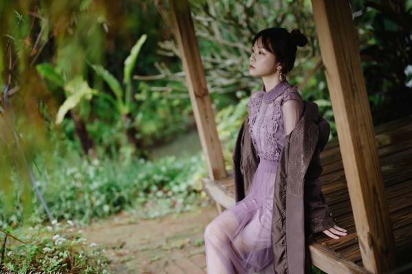    畊畊 - 花园清新私房写真，文艺森系户外人像，气质女神优雅穿搭 [142P]第41张图片