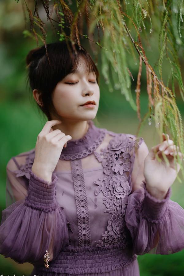    畊畊 - 花园清新私房写真，文艺森系户外人像，气质女神优雅穿搭 [142P]第65张图片