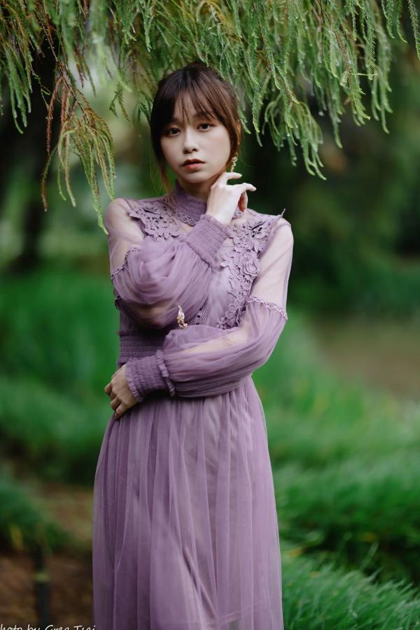    畊畊 - 花园清新私房写真，文艺森系户外人像，气质女神优雅穿搭 [142P]第66张图片