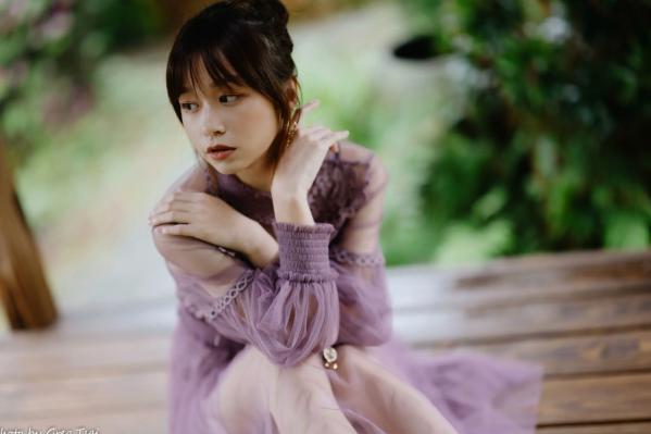    畊畊 - 花园清新私房写真，文艺森系户外人像，气质女神优雅穿搭 [142P]第71张图片