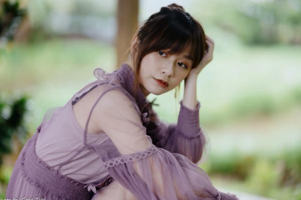    畊畊 - 花园清新私房写真，文艺森系户外人像，气质女神优雅穿搭 [142P]第75张图片
