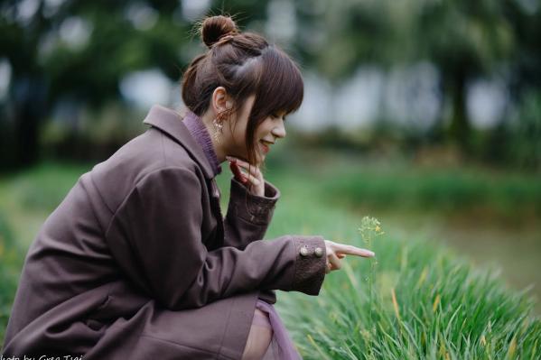    畊畊 - 花园清新私房写真，文艺森系户外人像，气质女神优雅穿搭 [142P]第101张图片
