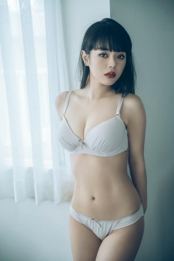    EIMI - 绝美蕾丝内衣私房照，优雅气质演绎极品尤物大尺度性感诱惑第16张图片
