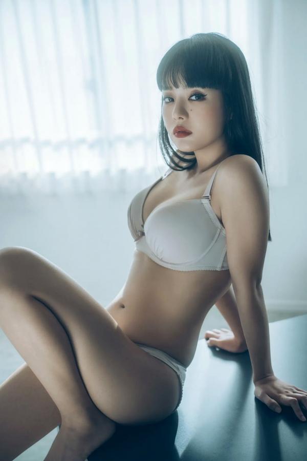    EIMI - 绝美蕾丝内衣私房照，优雅气质演绎极品尤物大尺度性感诱惑第18张图片