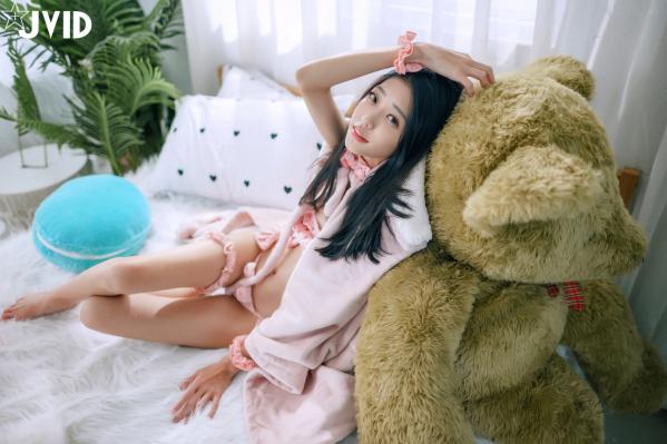    JVID-妍妍-可愛無極限的妍妍小兔子-重生的妍妍-清纯私房写真与居家诱惑大尺度精选集-2022.11.20第14张图片