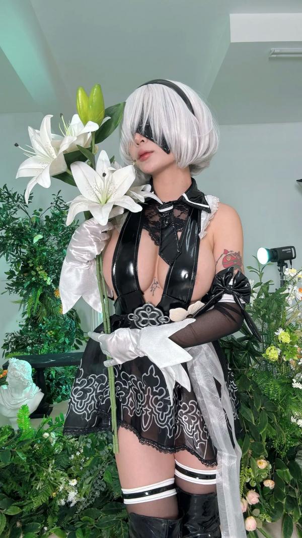    Umeko J - 尼尔2B性感私房角色扮演 (2B Dress) [107P]第76张图片