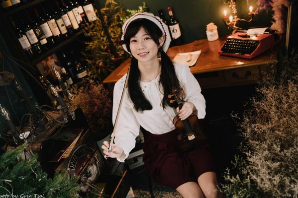    朵莉 - 柔美复古文艺风格棚拍 纯欲甜美少女私房写真系列 [100P]第12张图片