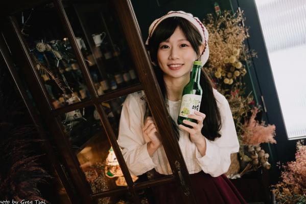    朵莉 - 柔美复古文艺风格棚拍 纯欲甜美少女私房写真系列 [100P]第60张图片