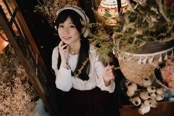    朵莉 - 柔美复古文艺风格棚拍 纯欲甜美少女私房写真系列 [100P]第66张图片