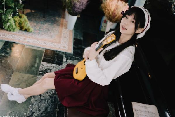    朵莉 - 柔美复古文艺风格棚拍 纯欲甜美少女私房写真系列 [100P]第90张图片