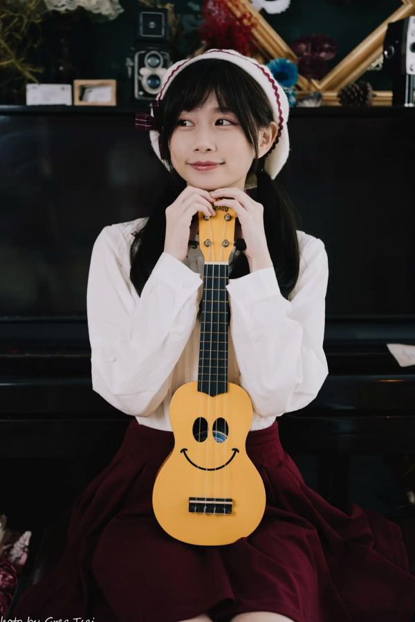    朵莉 - 柔美复古文艺风格棚拍 纯欲甜美少女私房写真系列 [100P]第94张图片