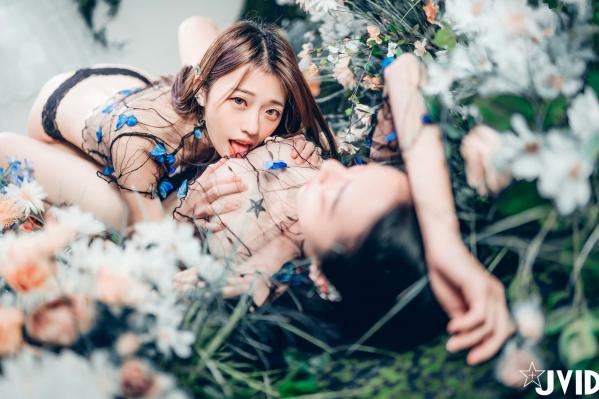    JVID-飘飘-妍妍-百合花神の美少女-绝美私房摄影-大尺度百合互动-辰辰特别客串-性感视觉盛宴第81张图片