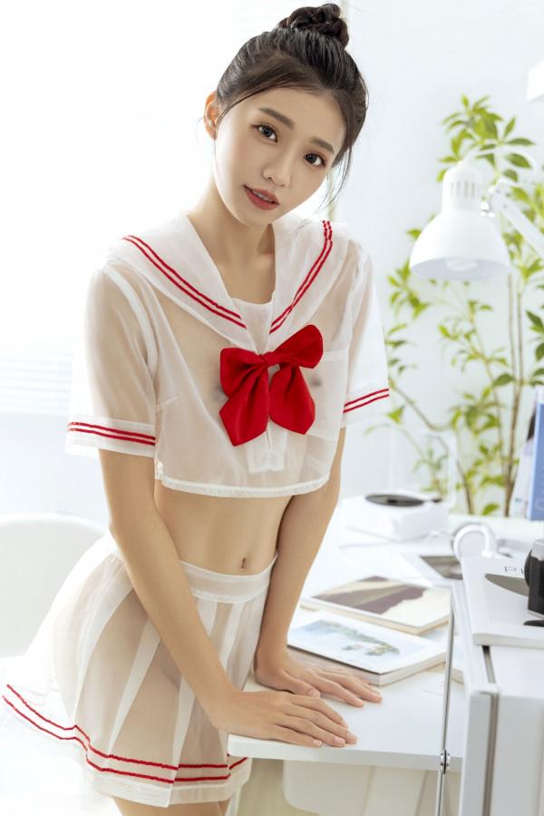    JVID妍妍-电竞少女主题写真-清纯JK校服诱惑-粉色直播间大尺度出镜-JVID月刊201第4张图片