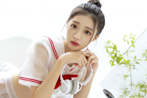    JVID妍妍-电竞少女主题写真-清纯JK校服诱惑-粉色直播间大尺度出镜-JVID月刊201第16张图片