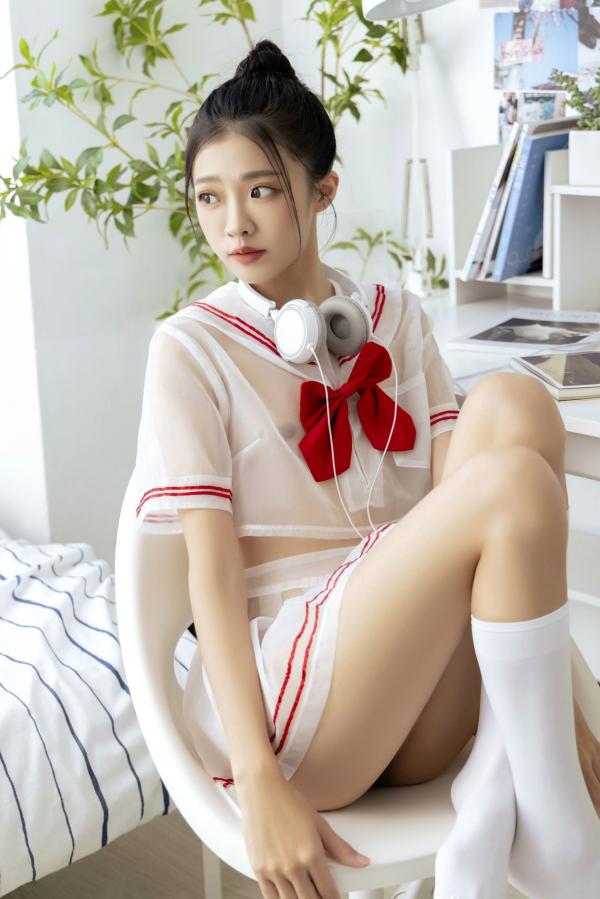    JVID妍妍-电竞少女主题写真-清纯JK校服诱惑-粉色直播间大尺度出镜-JVID月刊201第18张图片
