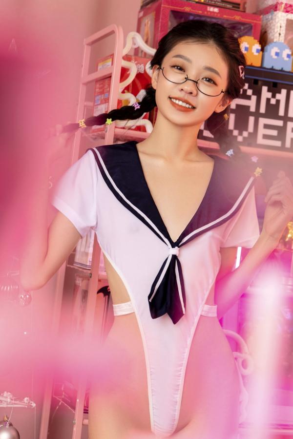    JVID妍妍-电竞少女主题写真-清纯JK校服诱惑-粉色直播间大尺度出镜-JVID月刊201第48张图片