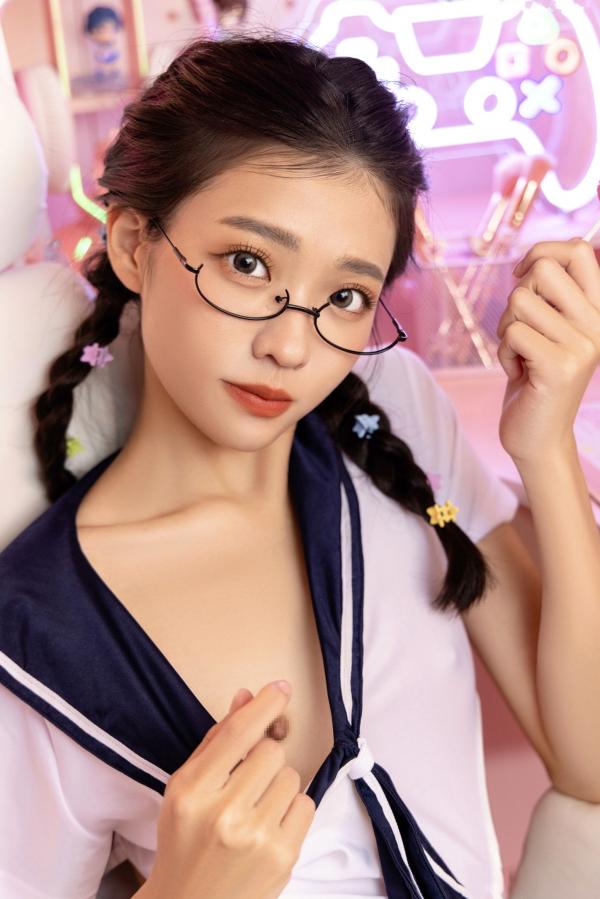    JVID妍妍-电竞少女主题写真-清纯JK校服诱惑-粉色直播间大尺度出镜-JVID月刊201第56张图片