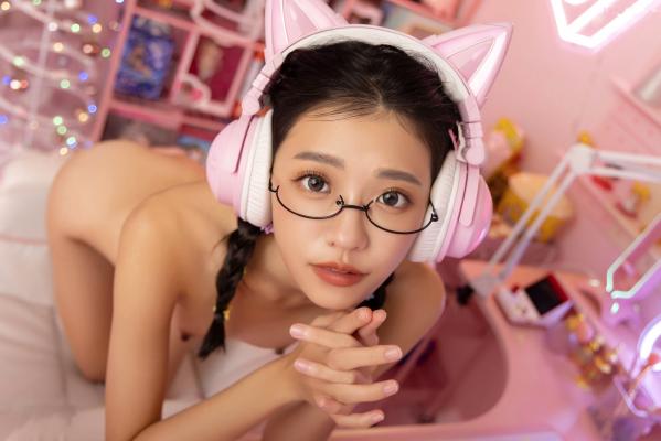    JVID妍妍-电竞少女主题写真-清纯JK校服诱惑-粉色直播间大尺度出镜-JVID月刊201第89张图片