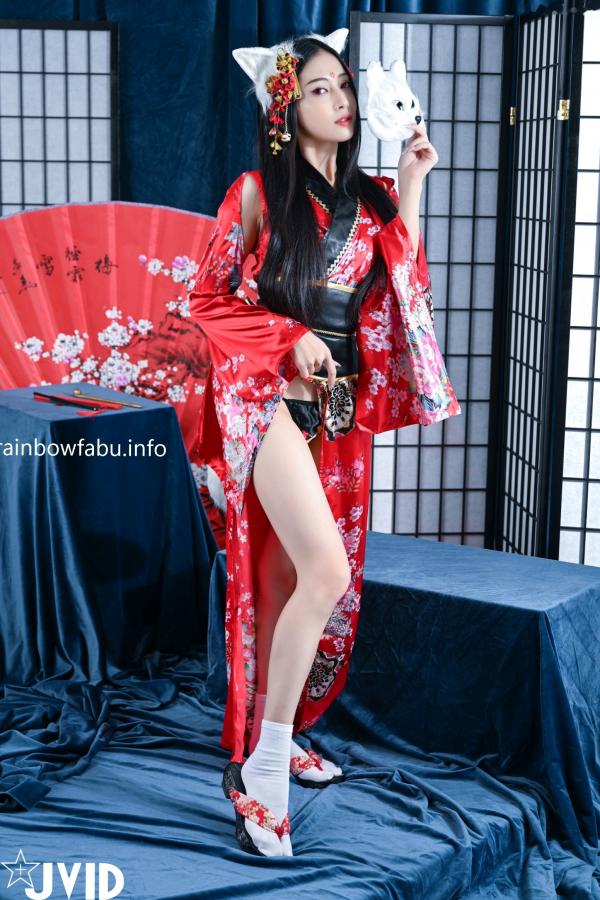    JVID美女夏暮光与玟妡化身火辣狐仙，极致诱惑古风角色扮演，大尺度私房写真集第31张图片