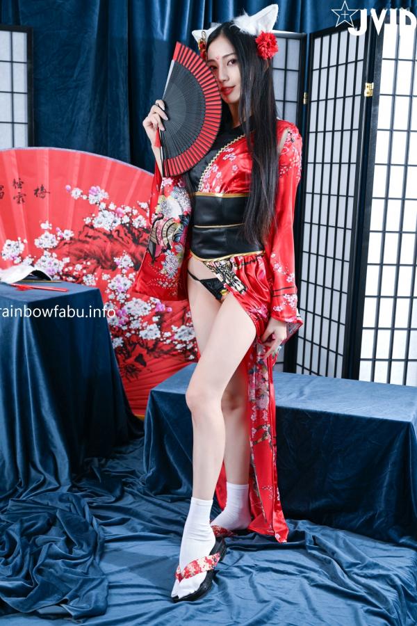    JVID美女夏暮光与玟妡化身火辣狐仙，极致诱惑古风角色扮演，大尺度私房写真集第36张图片