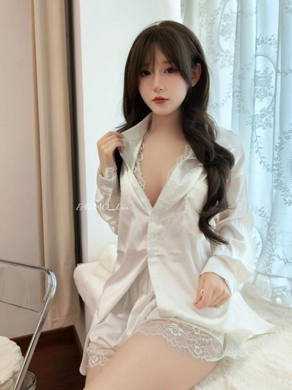    迷之呆梨(发条少女) - 精选私房性感内衣写真，展示绝美身体曲线与居家撩人诱惑第15张图片