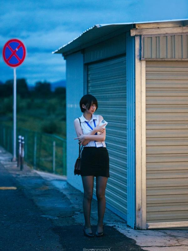    NAGISA魔物喵[fantia] 2025.07 职场制服诱惑与私房写真 [181P] - 性感丝袜与知性眼镜的完美碰撞第19张图片