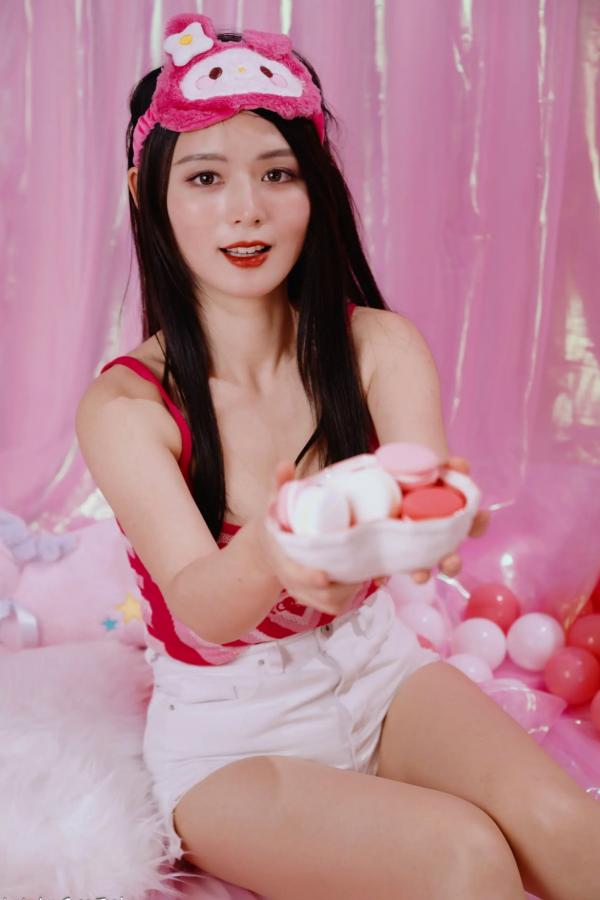    筱筱 - 热裤粉嫩少女风室内私房，梦幻波波池甜美玩偶写真[92P]第68张图片