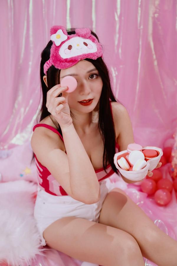    筱筱 - 热裤粉嫩少女风室内私房，梦幻波波池甜美玩偶写真[92P]第69张图片