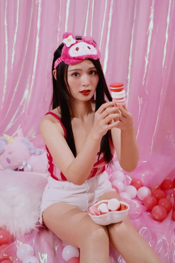    筱筱 - 热裤粉嫩少女风室内私房，梦幻波波池甜美玩偶写真[92P]第75张图片