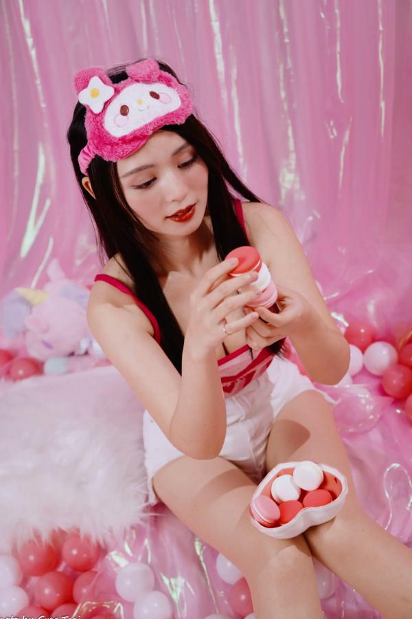    筱筱 - 热裤粉嫩少女风室内私房，梦幻波波池甜美玩偶写真[92P]第76张图片