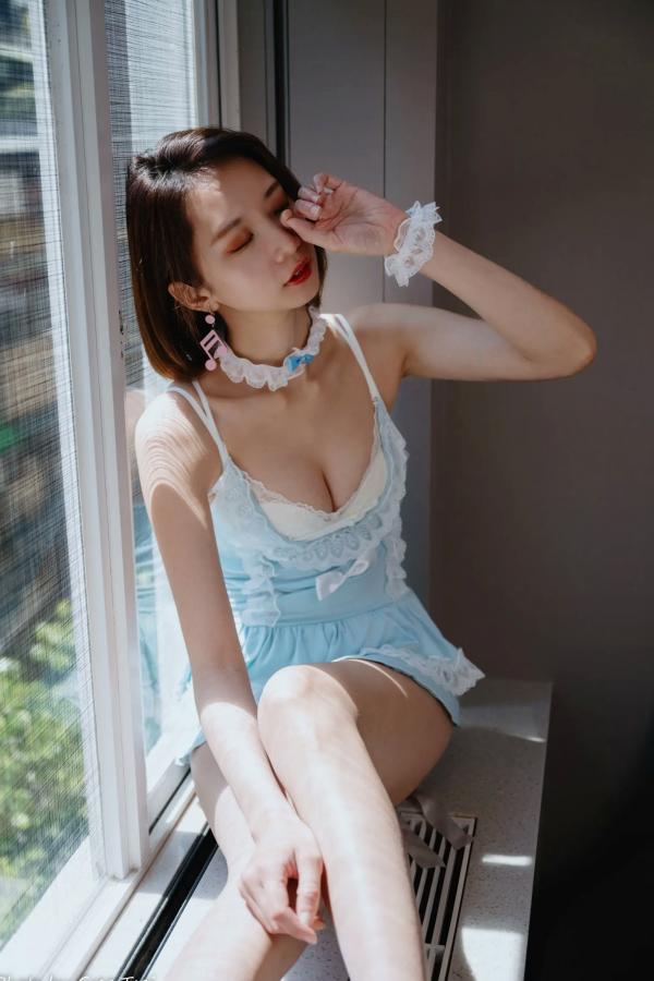    优宝 - 甜美系女仆装诱惑私房照，清新淡蓝色蕾丝展现迷人气质 [90P]第3张图片