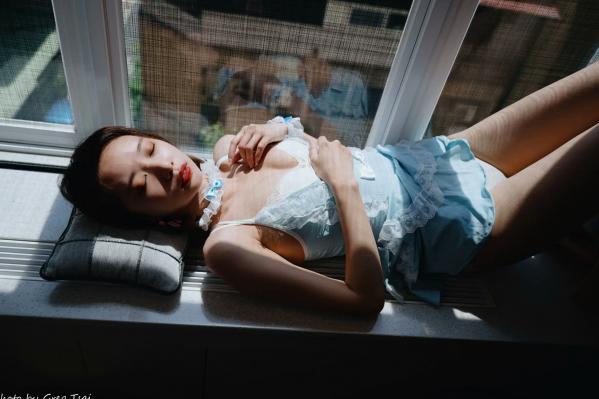    优宝 - 甜美系女仆装诱惑私房照，清新淡蓝色蕾丝展现迷人气质 [90P]第20张图片