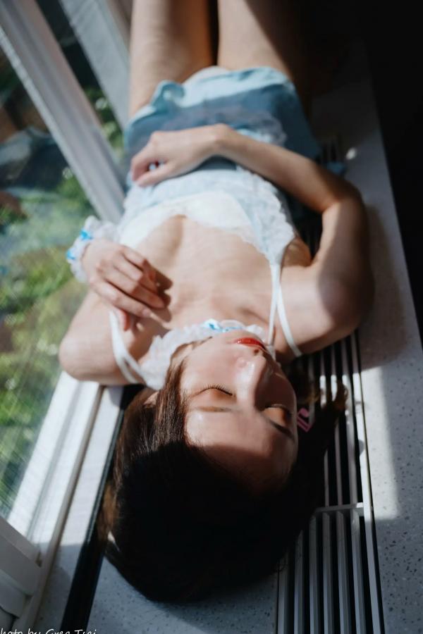    优宝 - 甜美系女仆装诱惑私房照，清新淡蓝色蕾丝展现迷人气质 [90P]第21张图片