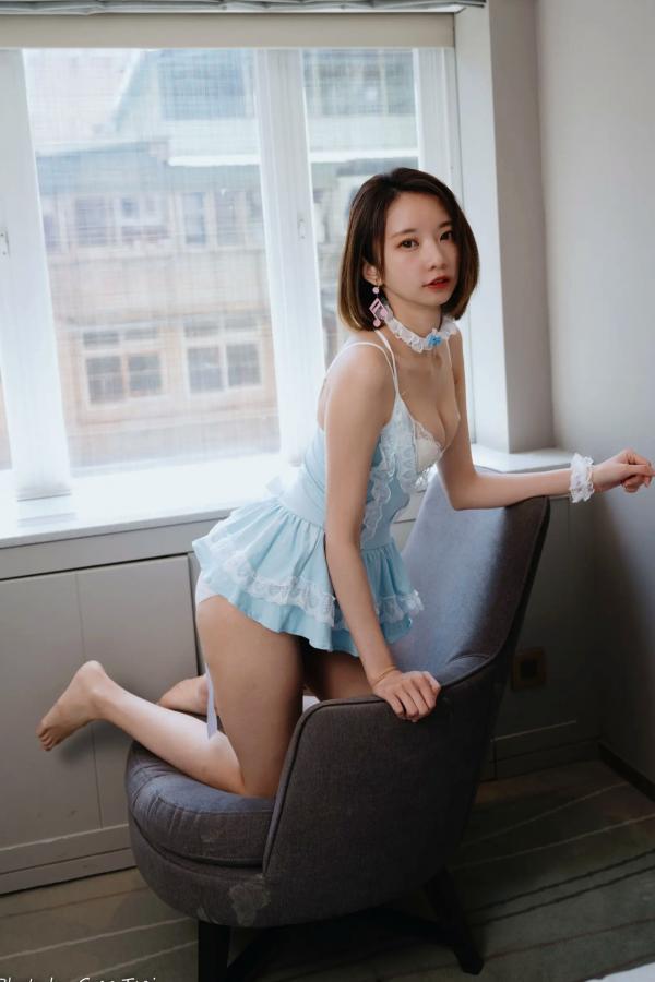   优宝 - 甜美系女仆装诱惑私房照，清新淡蓝色蕾丝展现迷人气质 [90P]第33张图片