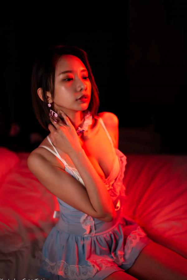    优宝 - 甜美系女仆装诱惑私房照，清新淡蓝色蕾丝展现迷人气质 [90P]第68张图片