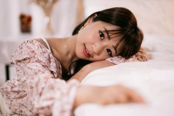    小栗 - 温馨居家私房棚拍，清新治愈系邻家美女甜美写真第73张图片