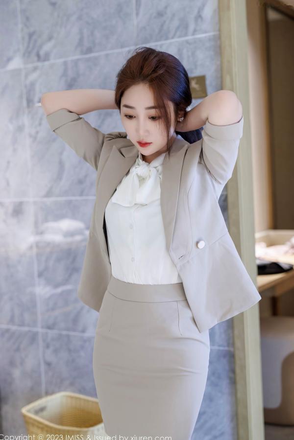    IMiss爱蜜社-735-九月生：职场制服诱惑与性感私房内衣写真，气质女神的优雅视觉盛宴第33张图片