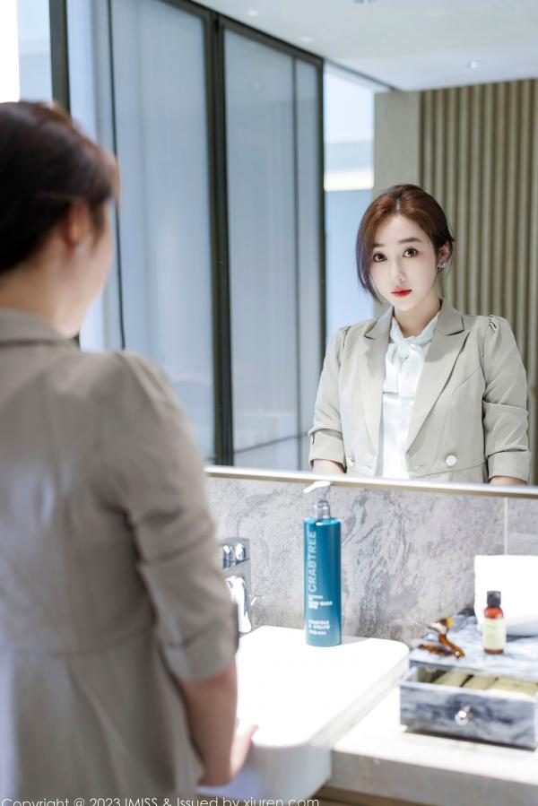   IMiss爱蜜社-735-九月生：职场制服诱惑与性感私房内衣写真，气质女神的优雅视觉盛宴第34张图片