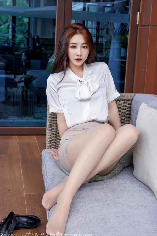    IMiss爱蜜社-735-九月生：职场制服诱惑与性感私房内衣写真，气质女神的优雅视觉盛宴第50张图片