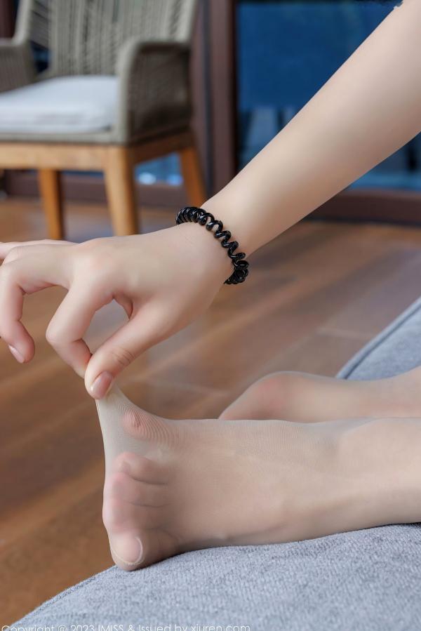    IMiss爱蜜社-735-九月生：职场制服诱惑与性感私房内衣写真，气质女神的优雅视觉盛宴第53张图片