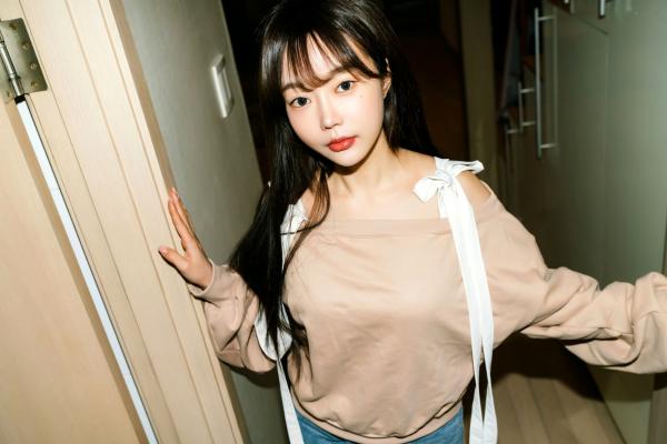    韩国美女Jucy私房照：居家内衣性感诱惑，女友视角呈现甜美与火辣的深夜限定第1张图片