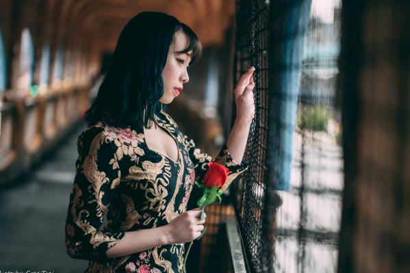    娃娃 - 绝美古典旗袍写真，优雅东方韵味与现代时尚风格碰撞 [108P]第10张图片