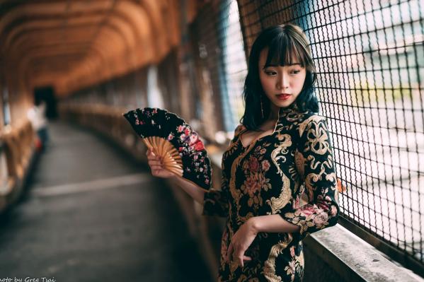    娃娃 - 绝美古典旗袍写真，优雅东方韵味与现代时尚风格碰撞 [108P]第12张图片