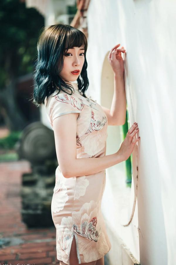    娃娃 - 绝美古典旗袍写真，优雅东方韵味与现代时尚风格碰撞 [108P]第29张图片