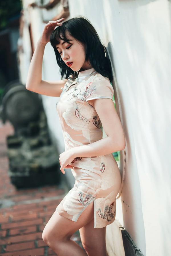    娃娃 - 绝美古典旗袍写真，优雅东方韵味与现代时尚风格碰撞 [108P]第31张图片