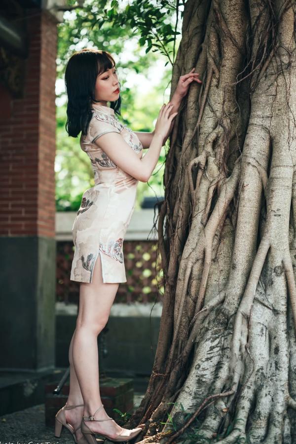    娃娃 - 绝美古典旗袍写真，优雅东方韵味与现代时尚风格碰撞 [108P]第39张图片