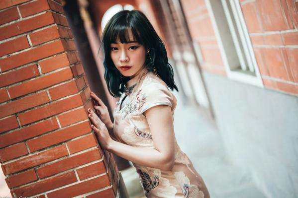    娃娃 - 绝美古典旗袍写真，优雅东方韵味与现代时尚风格碰撞 [108P]第41张图片